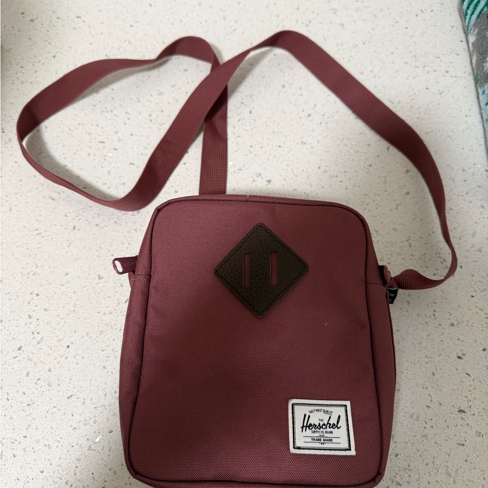 Herschel Small Crossbody Bag in Maroon